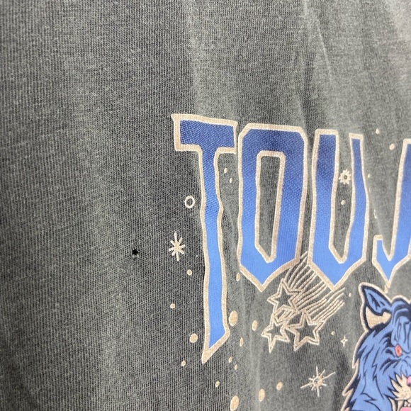 Womens graphic t shirt size medium - Picture 2 of 6